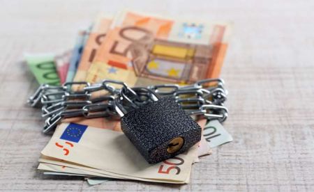 Εφορία: Έρχεται ο ακατάσχετος λογαριασμός για συνεπείς οφειλέτες – Πώς «χτίζεται»