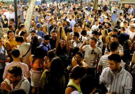 Απαγόρευση κυκλοφορίας σε 30 πόλεις της Ισπανίας