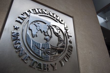 ΔΝΤ: Ενέκρινε την εκταμίευση δόσης 890 εκατ. δολαρίων για την Ουκρανία