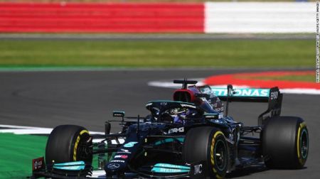 Θριαμβευτής ο Χάμιλτον στο βρετανικό Grand Prix