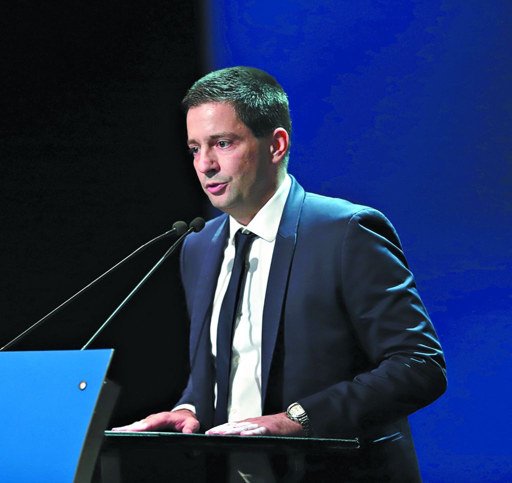 «Εμπιστευτείτε μας και εμβολιαστείτε το συντομότερο δυνατό»