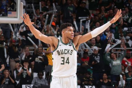 NBA: Ο Αντετοκούνμπο είναι ήδη… πρωταθλητής