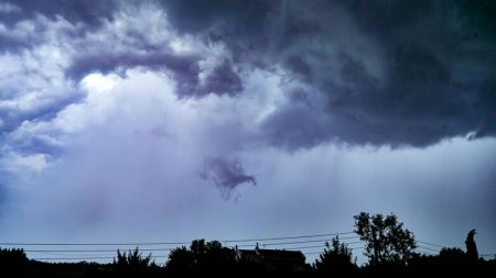 Έρχονται καταιγίδες και χαλάζι – Πού θα χτυπήσουν τα έντονα καιρικά φαινόμενα
