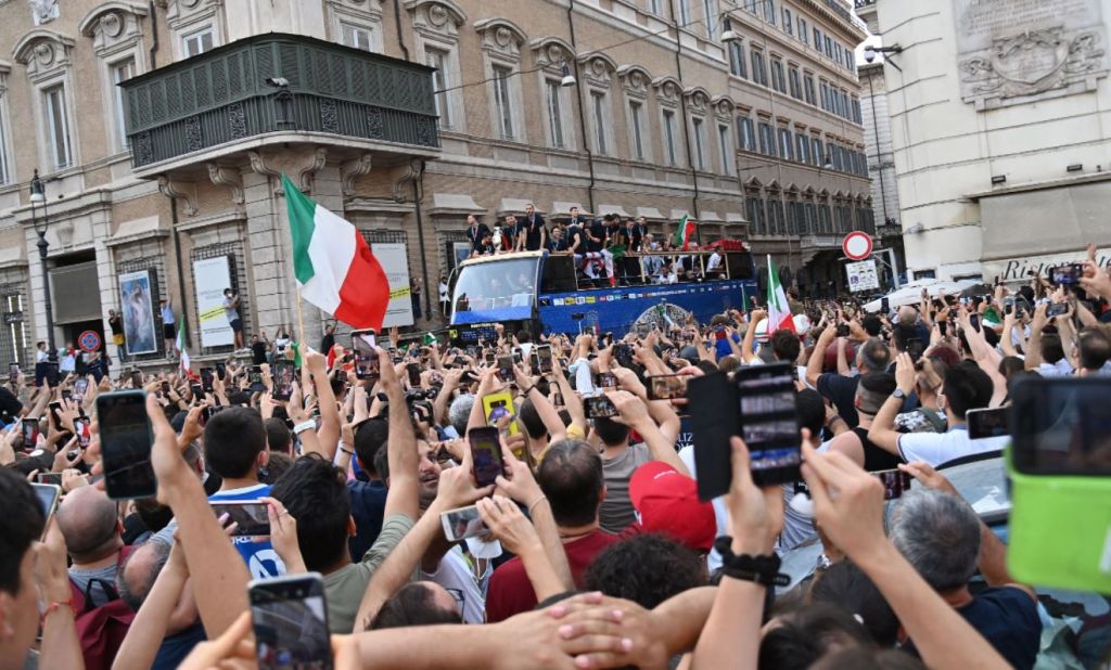 Πενταπλάσια τα κρούσματα κορωνοϊού στη Ρώμη λόγω… EURO