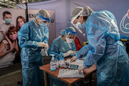 Κορωνοϊός – Εκτιμήσεις για πάνω από 30.000 κρούσματα σήμερα