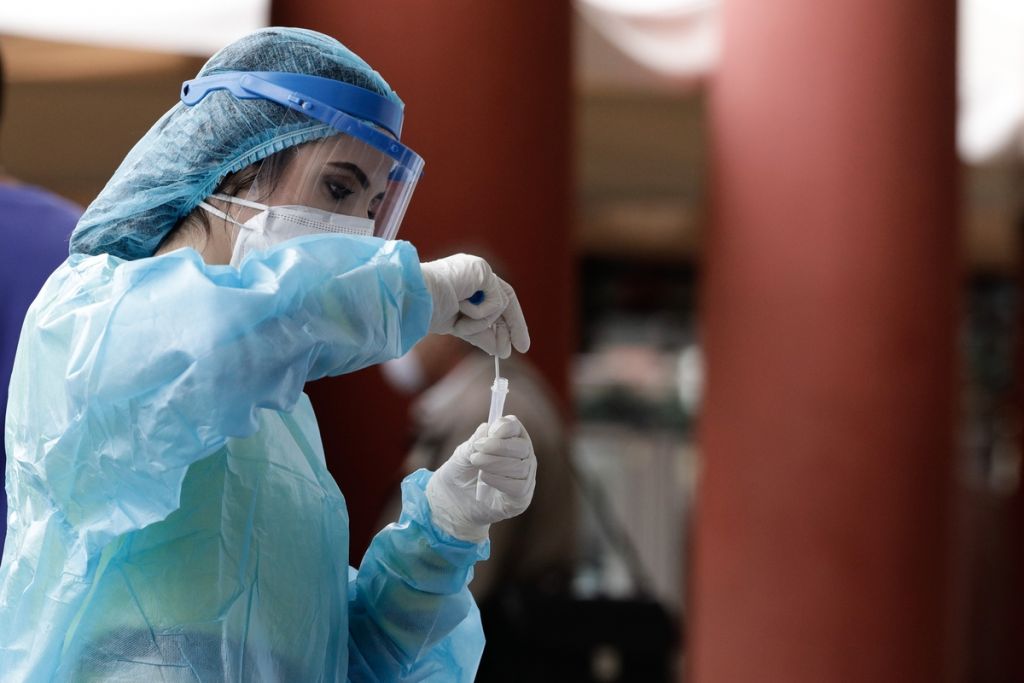 Αυστρία: Δωρεάν το PCR τεστ – Υποχρεωτικό στη νυχτερινή εστίαση