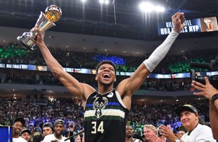 Οι δηλώσεις δέκα σπουδαίων προσωπικοτήτων του μπάσκετ για τον πρωταθλητή Γιάννη