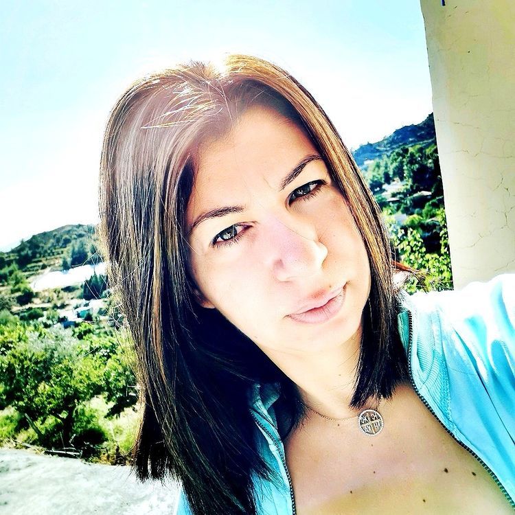 Σμαραγδή και Αροδαφνούσα: Δύο Κύπριες ηρωίδες στη διεθνή λογοτεχνία