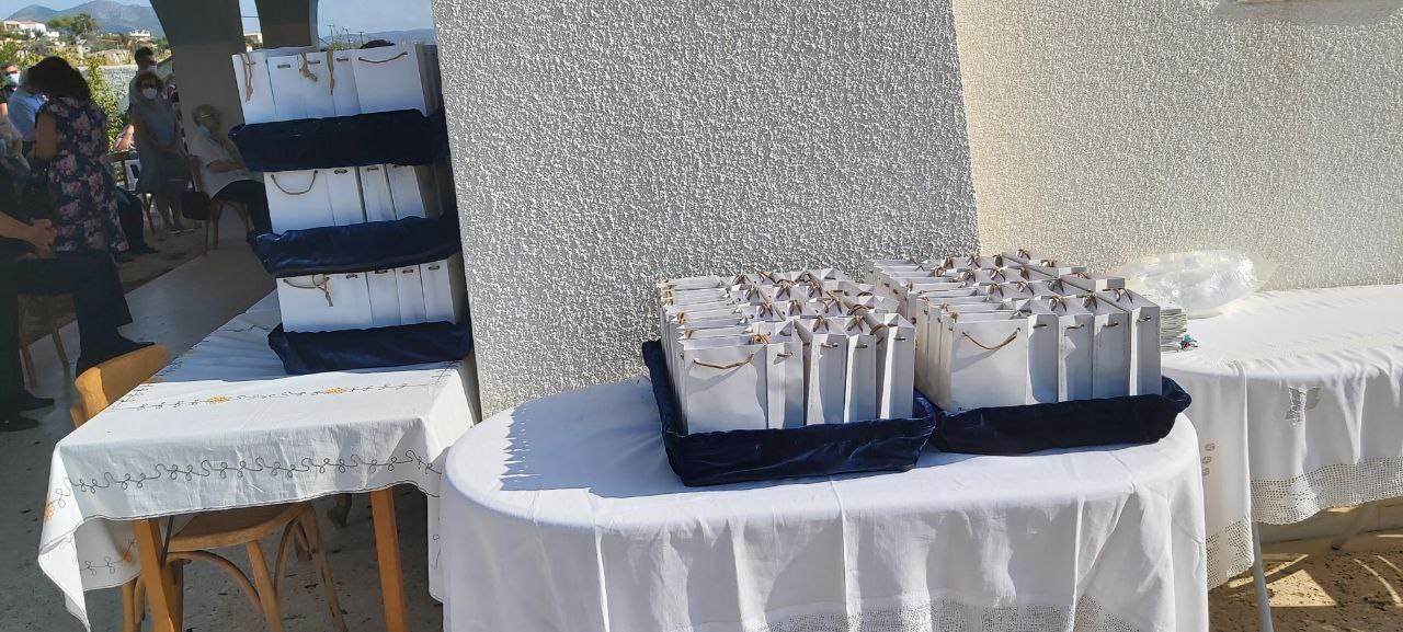 Μάτι 3 χρόνια μετά: Επιμνημόσυνη δέηση για τους 102 νεκρούς – Συγκίνηση και βουβός πόνος [Εικόνες]