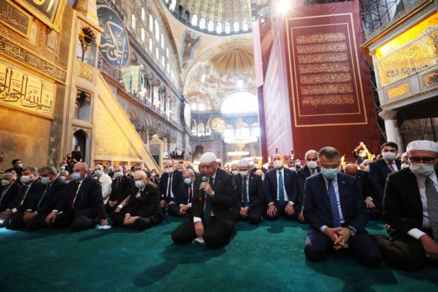 Αγία Σοφία: Ένας χρόνος μετά τη μετατροπή σε τζαμί – Προκλητικά μηνύματα από Ερντογάν και τουρκικό ΥΠΕΞ | tovima.gr