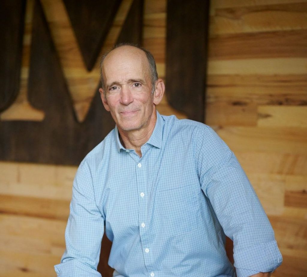 NYT – Κορωνοϊός: Αυτός είναι o «γιατρός» που ξεκίνησε τις θεωρίες συνωμοσίας για τα εμβόλια