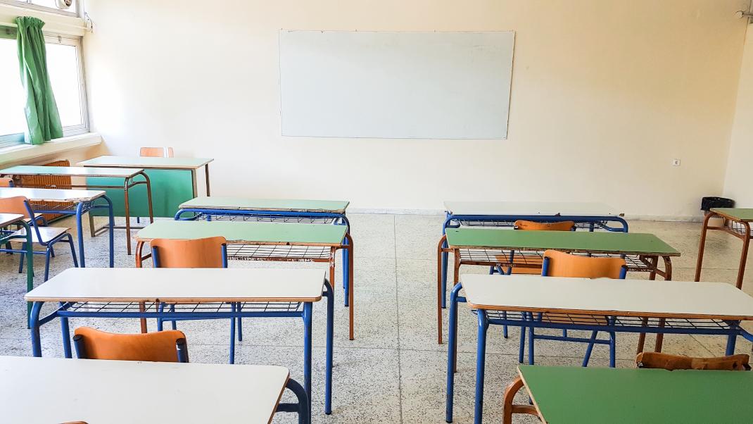 Ανεμβολίαστοι εκπαιδευτικοί: Πως θα μπαίνουν στις σχολικές τάξεις από τον Σεπτέμβριο