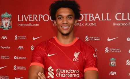 Για πάντα στη Λίβερπουλ ο Αλεξάντερ-Άρνολντ