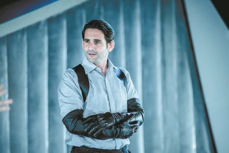 «Κουβαλάω όλους τους ρόλους που έχω παίξει»