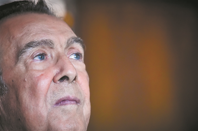 «Τον θεατρίνο δεν τον άφησα ποτέ»