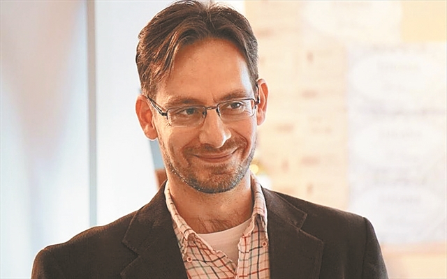 «Στον άλλο κόσμο τα μήλα είναι πάλι άσπρα»