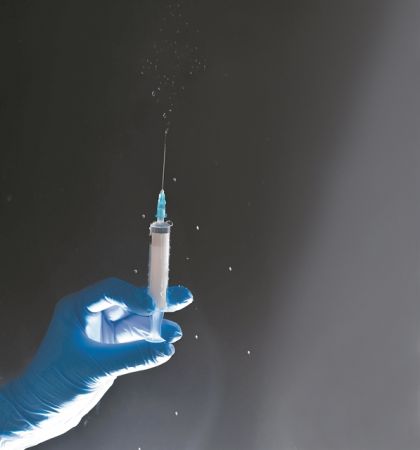Στο «μικροσκόπιο» οι λοιμώξεις των εμβολιασμένων