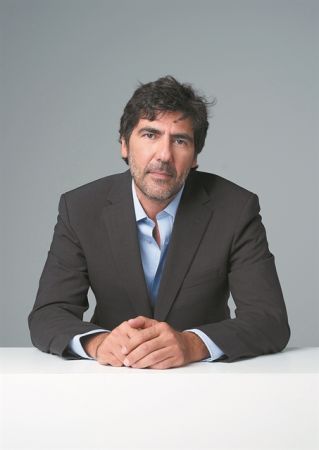 «Τελευταία γίνονται ενδιαφέρουσες δουλειές στη μυθοπλασία»