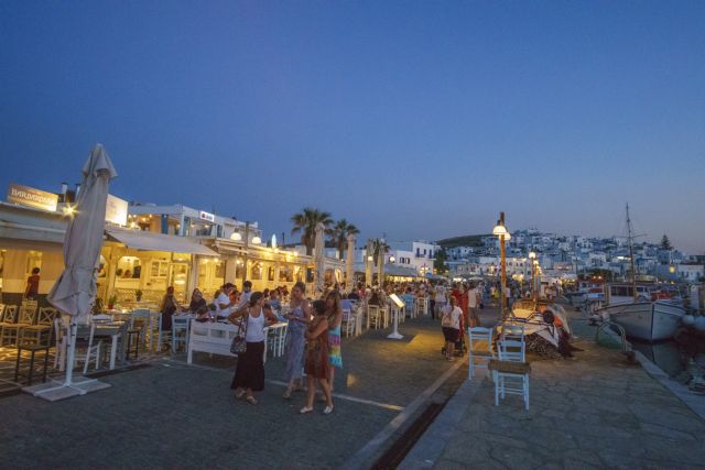 Πάρος – Κλειστά όλα τα μπαρ στη Νάουσα – Γιατί διαμαρτύρονται οι επιχειρηματίες