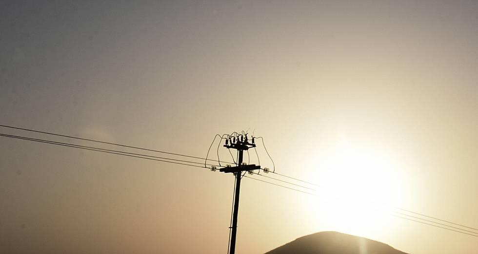 Καύσωνας – SOS για τις διακοπές ρεύματος – Έκτακτη σύσκεψη στον ΑΔΜΗΕ παρουσία Μητσοτάκη