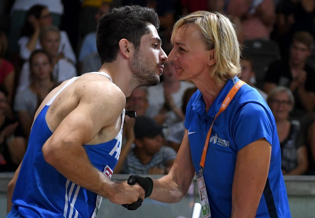 Μίλτος Τεντόγλου – Όταν ο Ολυμπιονίκης ασπαζόταν τη θρυλική Χάικε Ντρέσλερ