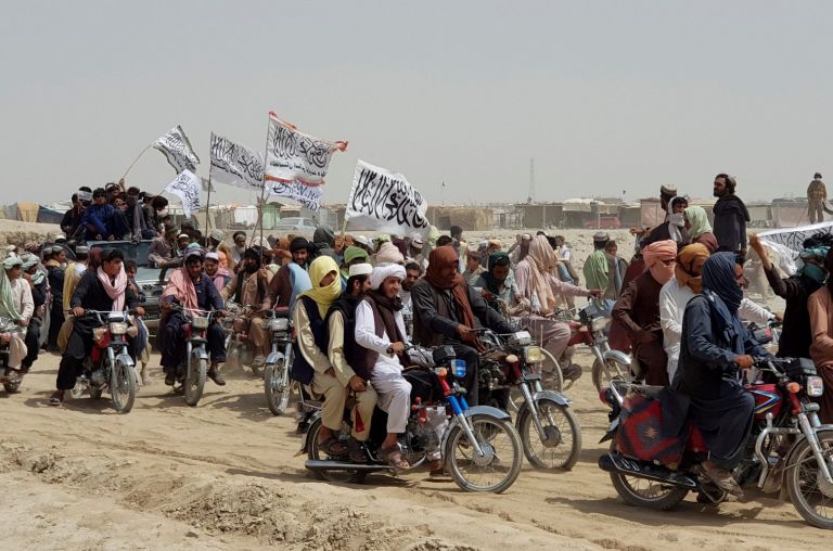 Αφγανιστάν – Ο στρατός καλεί τους πολίτες να φύγουν από τη Λάσκαρ Γα προκειμένου να εκδιώξει από την πόλη τους Ταλιμπάν | tovima.gr