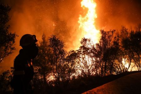 Βαγγέλης Μαρινάκης – «Οι σκέψεις και οι προσευχές μας με όλους όσοι δοκιμάζονται από τις πυρκαγιές»