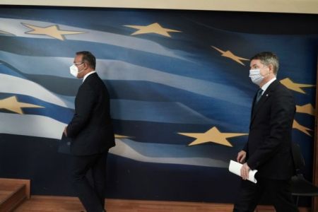 Θύμα της πανδημίας ο κατώτατος μισθός