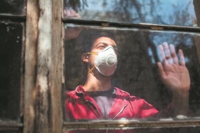 Η «πανδημία» της απομόνωσης και της κατάθλιψης