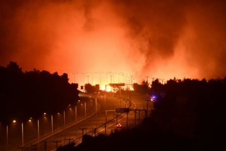 Φωτιές σε όλη τη χώρα  – Συνεχής ενημέρωση για τα πύρινα μέτωπα