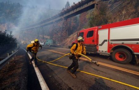 Καλιφόρνια – Νέες εντολές εκκένωσης καθώς η πυρκαγιά Ντίξι εξακολουθεί να καίει μεγάλες εκτάσεις