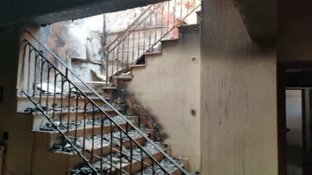 Απόκοσμες εικόνες από τα καμένα σπίτια στους Θρακομακεδόνες
