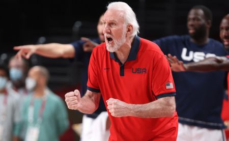 Πόποβιτς – «Αυτά τα παιχνίδια είναι παράξενη εμπειρία»