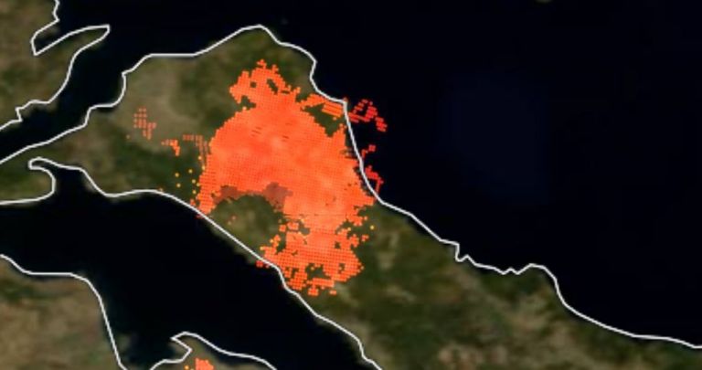 Φωτιά στην Εύβοια – Συγκλονιστικές εικόνες με το μισό νησί να φλέγεται | tovima.gr
