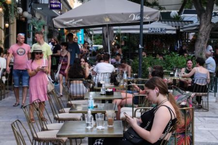 Κορωνοϊός – 1.852 νέα κρούσματα και 17 θάνατοι – Στους 204 οι διασωληνωμένοι