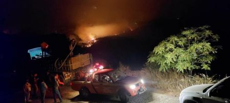 Φωτιά στη Γορτυνία – Μάχη με τις αναζωπυρώσεις – Εκκενώθηκαν συνολικά 21 οικισμοί