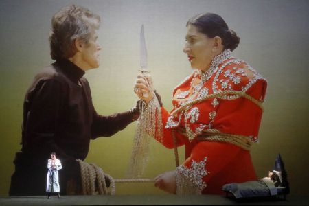 Μαρίνα Αμπράμοβιτς, «Αναζητώ την έμπνευση στην επαφή μου με τους ανθρώπους»