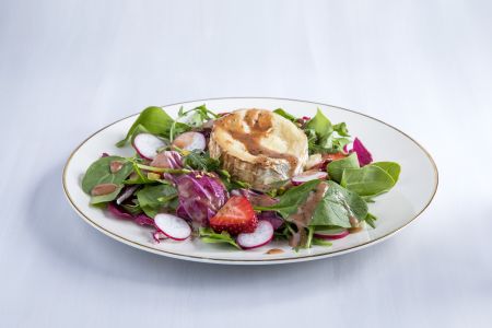 Σαλάτα με κατσικίσιο τυρί, φιστίκια Αιγίνης και βινεγκρέτ