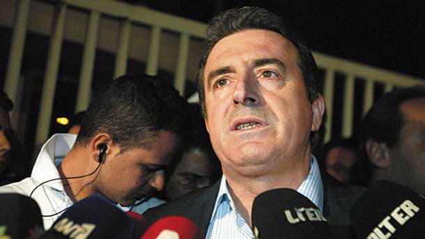 10 ΧΡΟΝΙΑ ΠΡΙΝ – Δημοκρατική κατάκτηση ή παρανομία