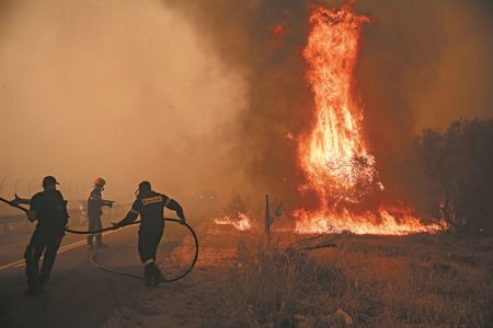 Το «ντόμινο» που κατέκαψε 1.300.000 στρέμματα δάσους
