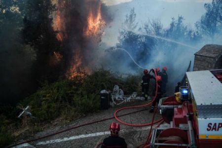 Φωτιές – Ολονύχτια «μάχη» σε Γορτυνία – Μάνη – Σε κατάσταση έκτακτης ανάγκης περιοχές σε 5 δήμους της Περιφέρειας Πελοποννήσου