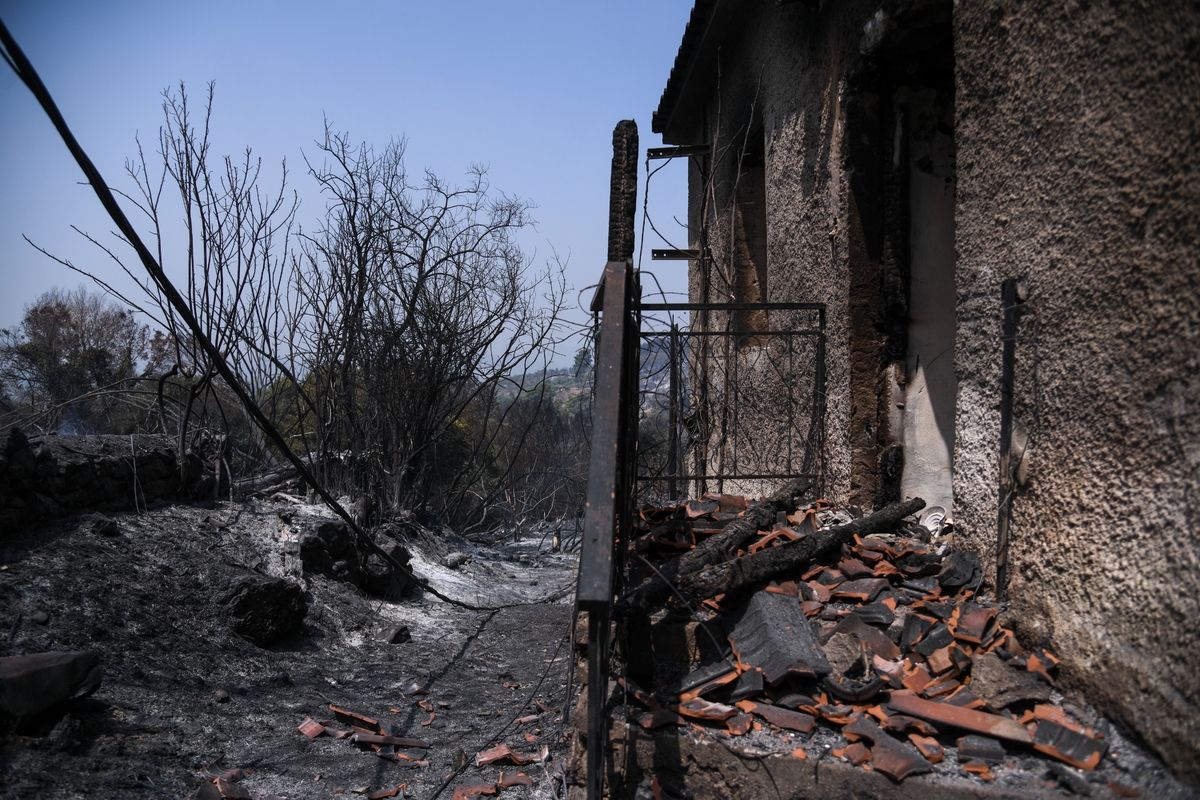 Εύβοια – Συγκλονιστικές ιστορίες από τις ηρωικές μάχες των κατοίκων με τις φλόγες