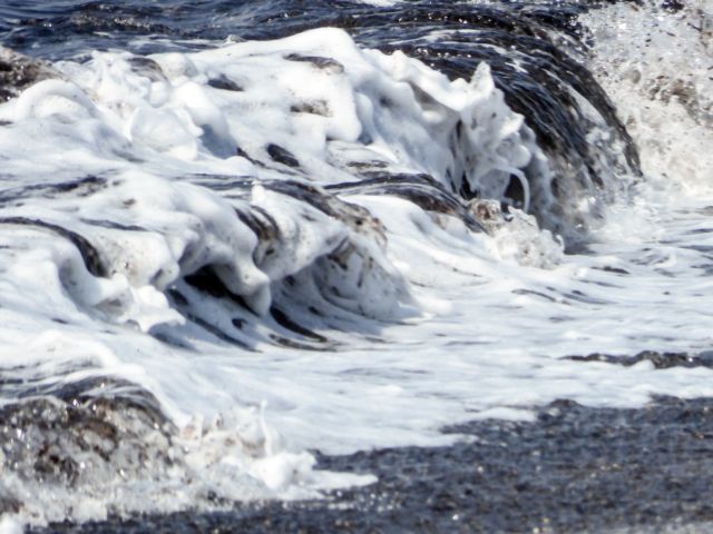 Ηράκλειο – 10χρονο παιδί στο έλεος των κυμάτων – Σε σοβαρή κατάσταση στο νοσοκομείο