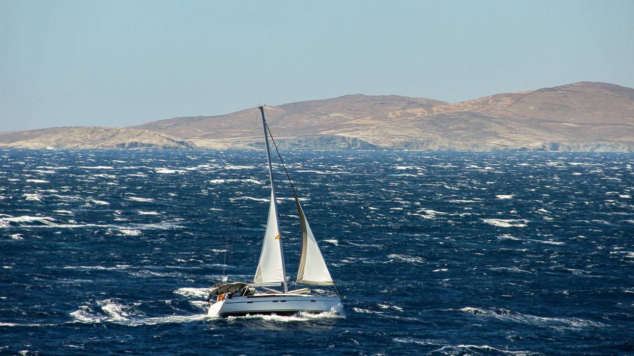 Καιρός – Δεκαπενταύγουστος με ισχυρά μελτέμια – Άνοδος της θερμοκρασίας από τη Δευτέρα