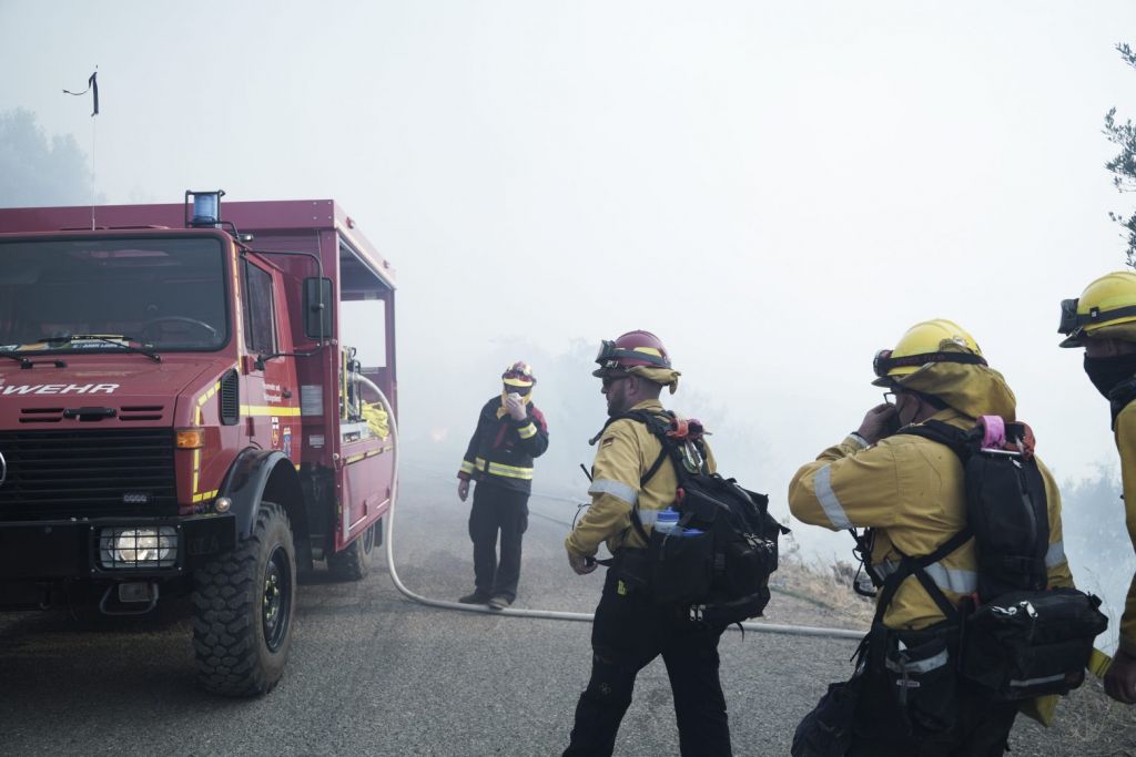 Φωτιές – Η Πυροσβεστική συνεχίζει να επιχειρεί σε Γορτυνία, Αρχαία Ολυμπία και Ανατολική Μάνη
