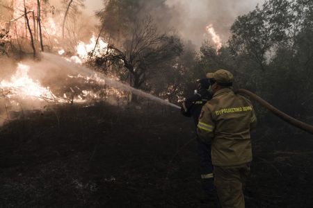 Φωτιές – Σε πορτοκαλί συναγερμό 10 περιοχές – Πού υπάρχει πολύ υψηλός κίνδυνος πυρκαγιάς τον Δεκαπενταύγουστο