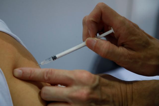 Κορωνοϊός – Ποιοι είναι πιο επιρρεπείς στα συμπτώματα long Covid – Ο ρόλος των εμβολίων
