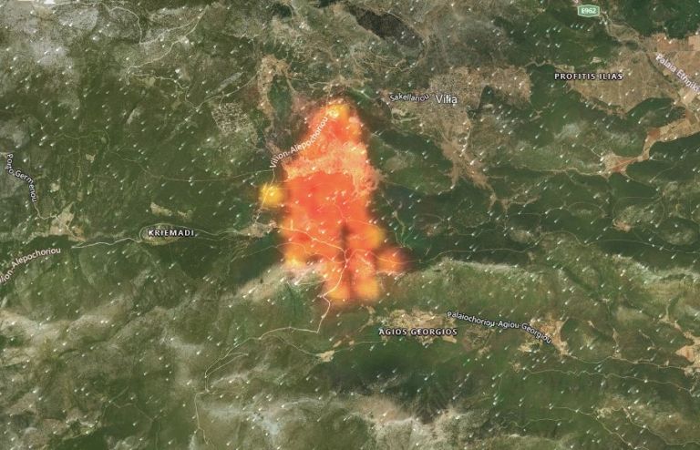 Φωτιά σε Κερατέα, Βίλια – Live η εικόνα των πυρκαγιών από δορυφόρο | tovima.gr