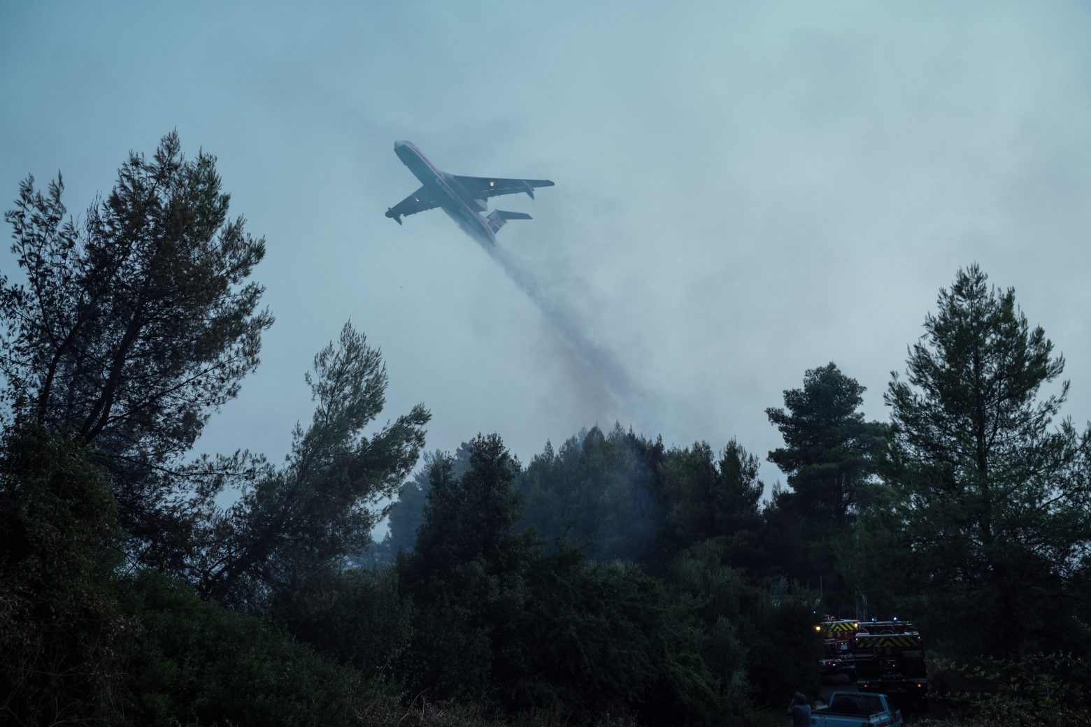 Φωτιά στην Εύβοια – Έκκληση του δημάρχου Μαντουδίου για εναέρια μέσα στο Τρουπί