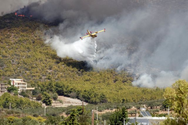 Έκτακτη ενημέρωση για τις πυρκαγιές από τον Χρυσοχοΐδη στις 20.30 | tovima.gr